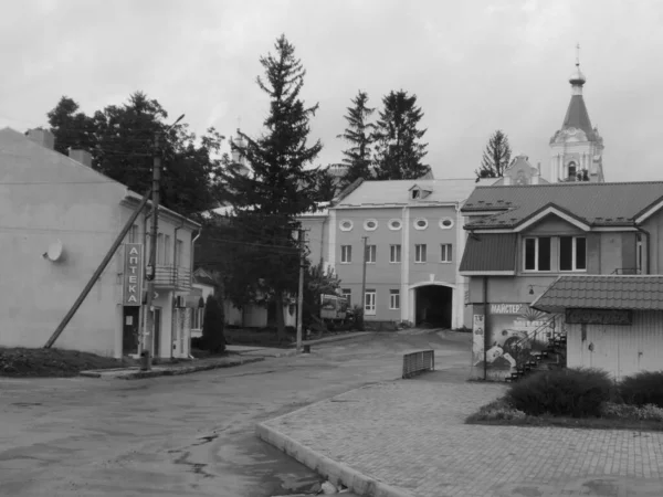 旧市街の歴史的な部分 Monasheskyy建物エピファニー修道院 — ストック写真