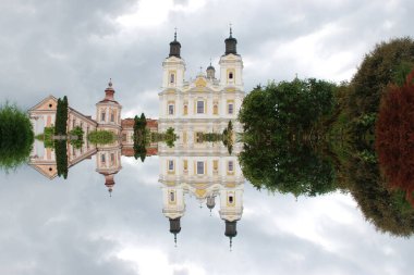 Şekil Değiştirme Katedrali. Harika bir kilise.