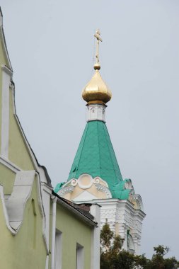 Manastır Epifani Manastırı 'nı inşa ediyor.