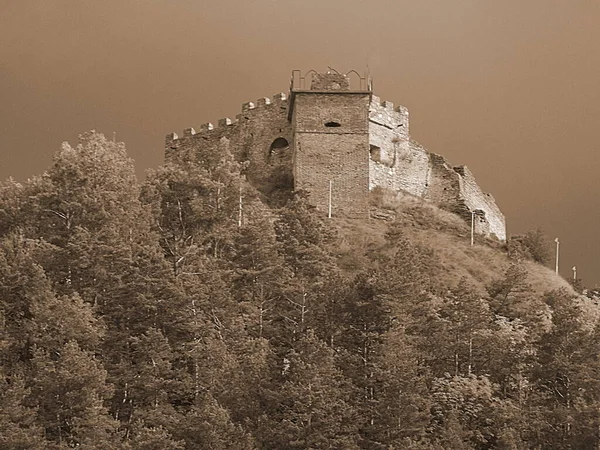 General view of the Castle Hill.General view of the Castle Hill