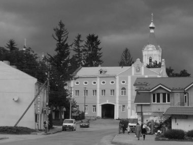 Eski şehrin tarihi kısmı. Epifani Manastırı 'nı inşa eden manastır. Büyük eski ortodoks kilisesi.           