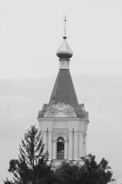 Manastır Epifani Manastırı 'nı inşa ediyor.