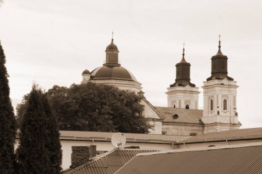 Eski şehrin tarihi kısmı. Dönüşüm Katedrali. Büyük kilise.