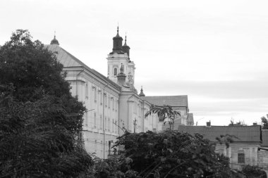 Eski şehrin tarihi kısmı. Dönüşüm Katedrali. Büyük kilise.