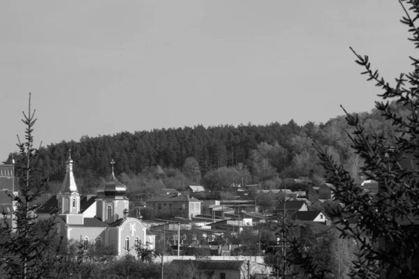 Widok Okna Miasto Kościół Świętego Męczennika Tatiana Church Obrzeżach — Zdjęcie stockowe