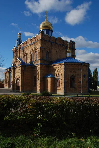 Εκκλησία Svyatopokrovska Σύνταγμα Αρχαία Ορθόδοξη Εκκλησία — Φωτογραφία Αρχείου