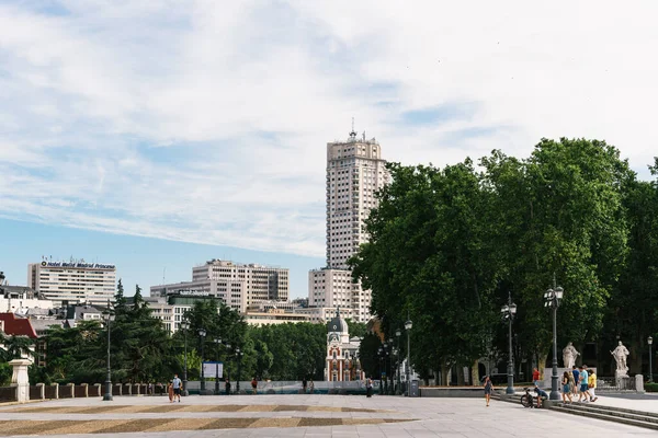 Plaza de Oriente y Palacio Real de Madrid — Foto de Stock