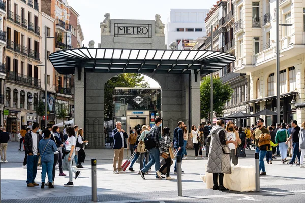 Estación de metro Gran Vía en estilo arquitectónico art deco en Madrid —  Fotos de Stock