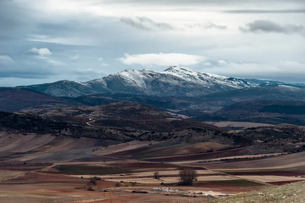View of the peak Ocejon belonging to the mountain range of Ayllon — Stock Photo, Image