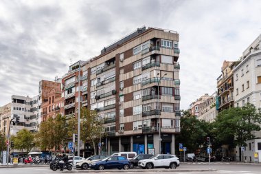 Madrid, İspanya - 16 Ekim 2021: Amerika 'nın Avenida bölgesinde sokak sahnesi
