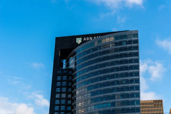 Amsterdam Hollanda Mayıs 2022 Abn Amro Bank Gökdeleni Gökyüzüne Karşı — Stok fotoğraf