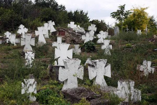 Vecchie Croci Monumenti Nel Cimitero Tombe Sconosciute — Foto Stock