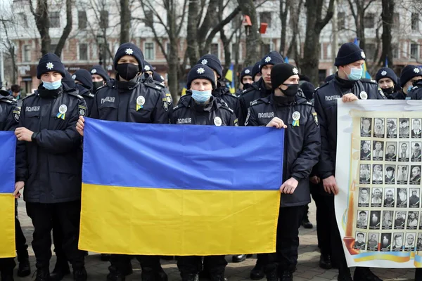 Odessa Ukraina Februari 2022Kadetter Polishögskolan Hålla Flaggan Ukraina — Stockfoto