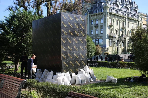 Odessa Ukraina Oktober 2022 Den Skulpturala Gruppen Lejon Och Lejoninna — Stockfoto