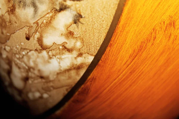 Kıvılcımlı kırmızı soyut ve dikkat dağıtıcı