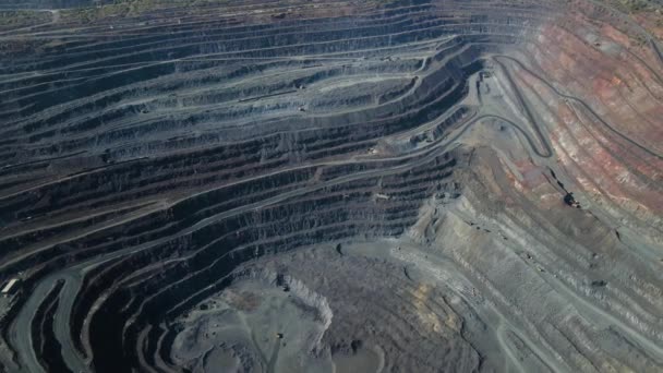 Pedreira Poço Aberto Enorme Minério Ferro Mineração Grande Pedreira Drone — Vídeo de Stock