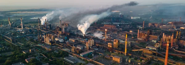 Metallurgische Anlage Schwerindustrie Schlechte Ökologie Draufsicht Rauch Aus Schornsteinen Smog — Stockfoto