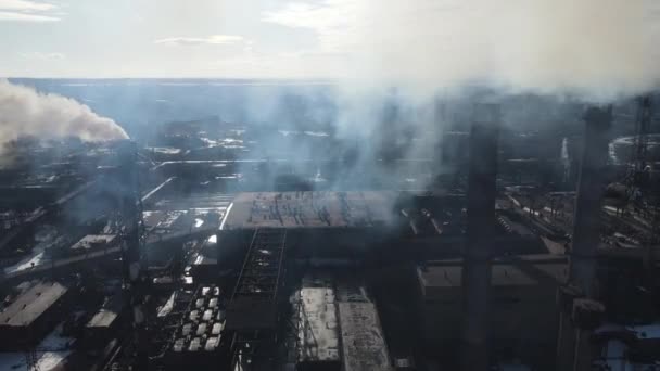 Ijzerfabriek Top View Drone Vlucht Rook Uit Schoorstenen — Stockvideo