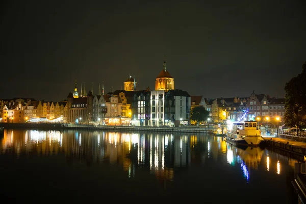 Pitoresca Noite Verão Panorama Cais Arquitetônico Cidade Velha Gdansk Polônia — Fotografia de Stock