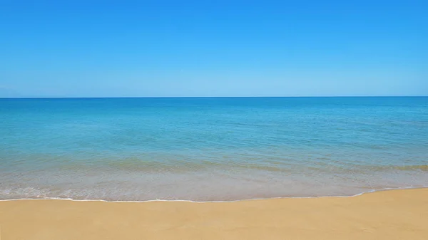 Playa Tropical Cielo Azul Naturaleza — Foto de Stock