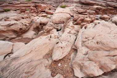 Tayland 'ın Büyük Kanyonu Sam Phan Bok' taki Taş Dağ