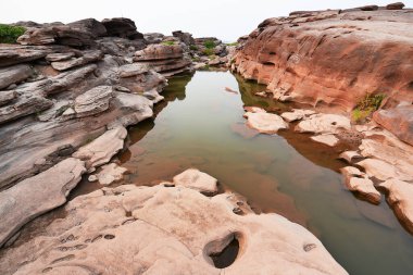 Tayland 'ın Büyük Kanyonu Sam Phan Bok' taki Taş Dağ