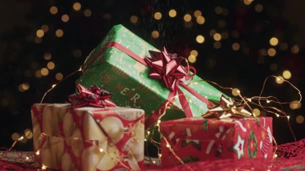 Загорнуті Подарункові Коробки Різдвяні Новорічні Кадри — стокове відео