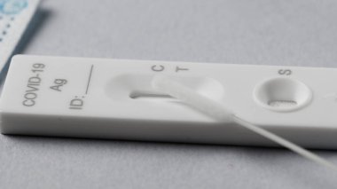 Making the covid swab test in the house