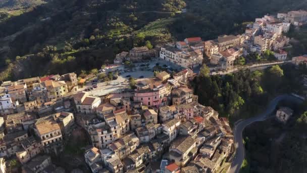 Πόλη Badolato στην περιοχή Calabria, Ιταλία — Αρχείο Βίντεο