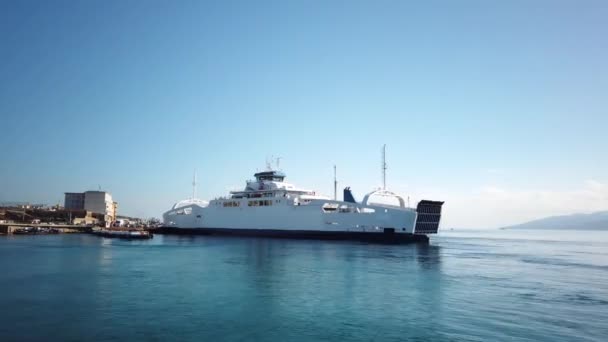 Ferry partindo de Villa San Giovanni — Vídeo de Stock