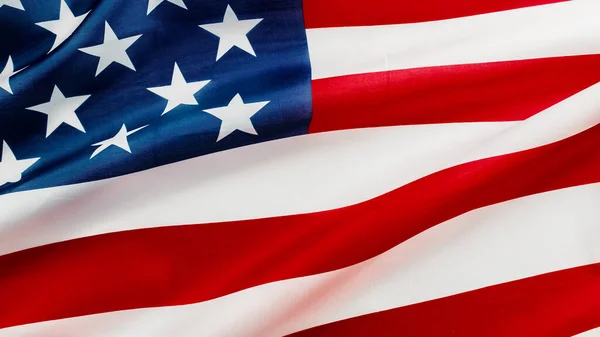 Bendera Amerika dikibarkan untuk Hari Peringatan — Stok Foto