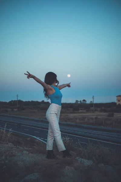 Beautiful Model Girl Poses Evening Countryside Sky Moon Vertical Shoot — Stock Photo, Image