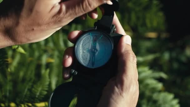 Hands Boy Opens Compass Mountains Orient Himself Hike Handheld — Video Stock