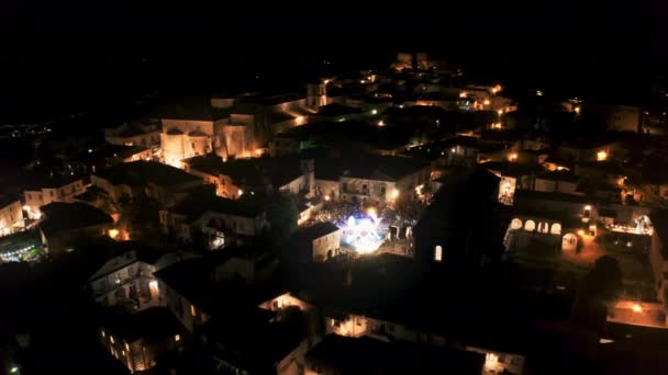 Παλιά Πόλη Νύχτα Φώτα Του Δρόμου Και Πλατεία Κόμμα — Αρχείο Βίντεο