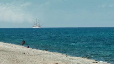 Amerigo Vespucci gemisi okul ve İtalyan donanma askerlerinin eğitimi için..