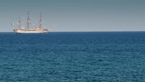 Navio Amerigo Vespucci Para Escola Treinamento Dos Soldados Marinha Italiana — Vídeo de Stock