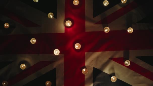 Anglická Vlajka Truchlí Nad Smrtí Královny Alžběty — Stock video