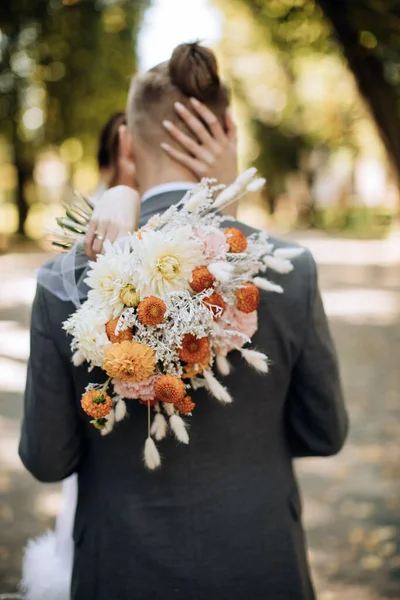 Beau Bouquet Mariage Fleurs Sauvages Dans Style Rustique — Photo
