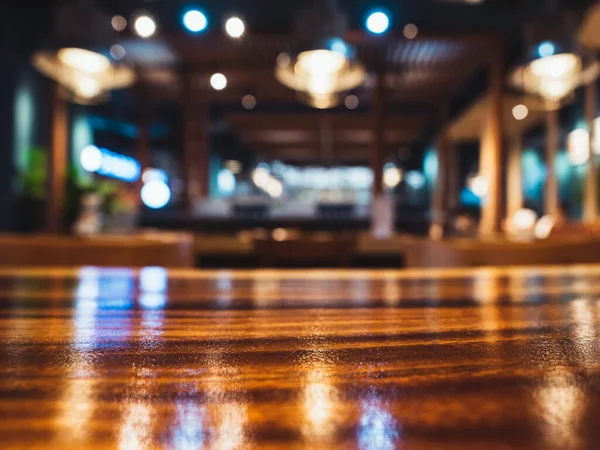 Table Top Wooden Counter Bar Restaurant Interior Blur Background — ストック写真