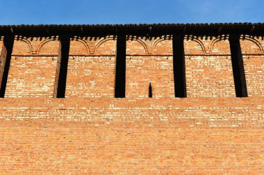 fortress wall of the Kolomna Kremlin is a brick wall made of red brick