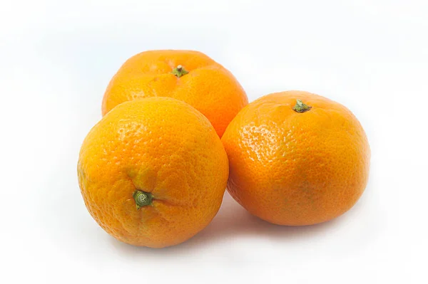Oranje Mandarijnen Een Witte Achtergrond — Stockfoto