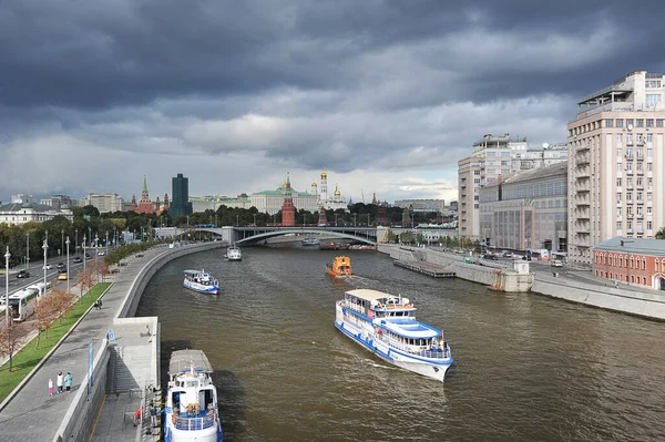 Moscow Russia Septemer 2021 View Small Stone Bridge Moscow River — Fotografia de Stock
