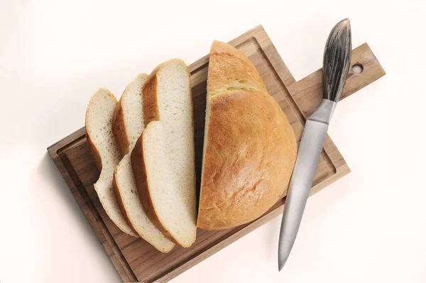 Bread Cut Slices Wooden Board Knife Top View Flat Lay — Stok fotoğraf