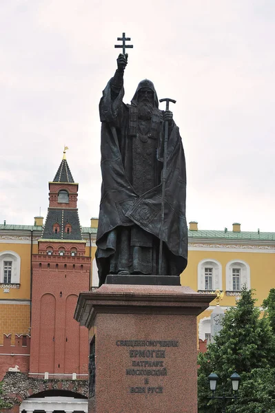 Moscow Russia June 2021 Monument Holy Martyr Hermogenes Alexander Garden — Φωτογραφία Αρχείου