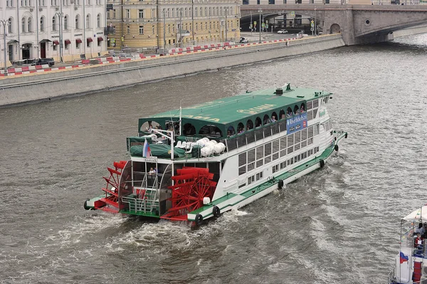 Moscow Russia June 2021 Pleasure Boat Sailing Moscow River Tourists — Foto de Stock