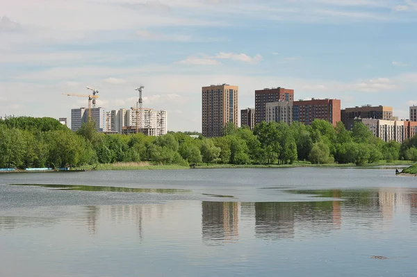 View Silver Grape Pond New Houses Izmailov Moscow — Stock Fotó