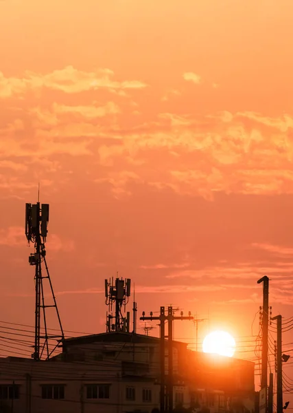 Silhouette Telecommunication Tower Antennas Top Building Sunset Sky Background Vertical — Stockfoto