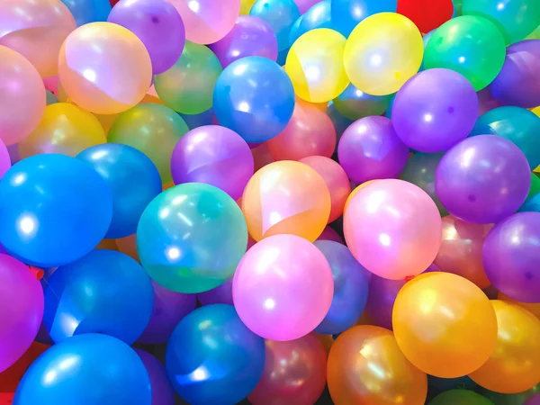 Montón Muchos Globos Colores Suelo Zona Juegos Centro Comercial —  Fotos de Stock