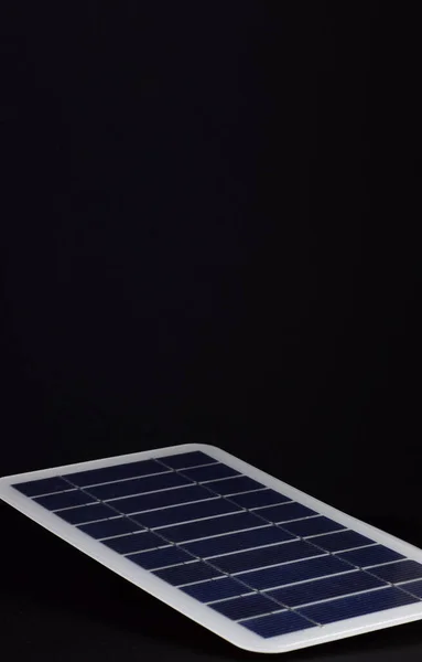 Fotovoltaikus Napelem Panel Fekete Háttér Másolás Helyet Függőleges Lövés — Stock Fotó
