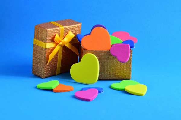 Valentine Day Colored Hearts Gift Box Scattered Blue Background — Stock Photo, Image
